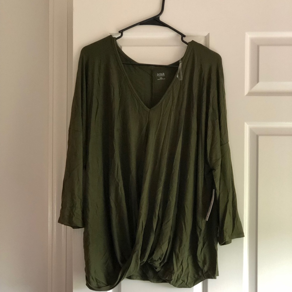 3/4 sleeve dress shirt.